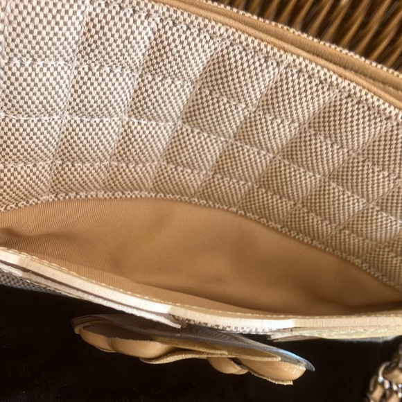 CHANEL - Picture 7 of 7